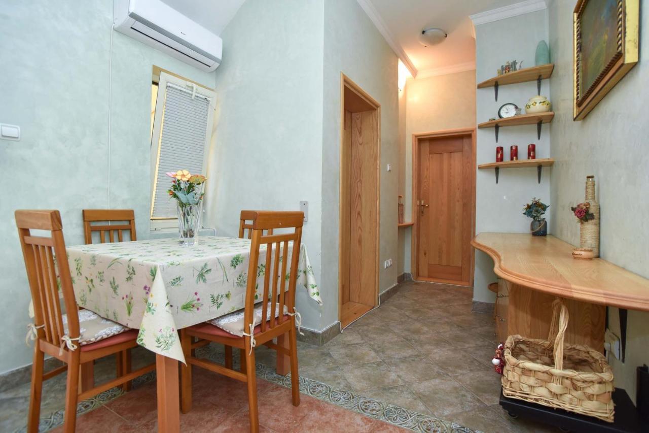 Comfort Inn Old Town Budva Eksteriør billede